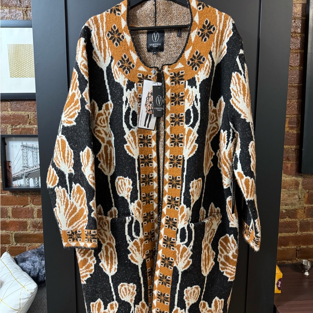 Vertigo Paris Cardigan - Black and Tan